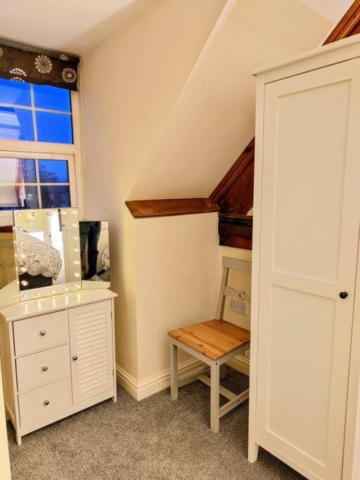 Cosy Central Modern Apartment Nantwich Zewnętrze zdjęcie