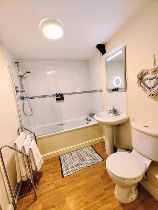 Cosy Central Modern Apartment Nantwich Zewnętrze zdjęcie